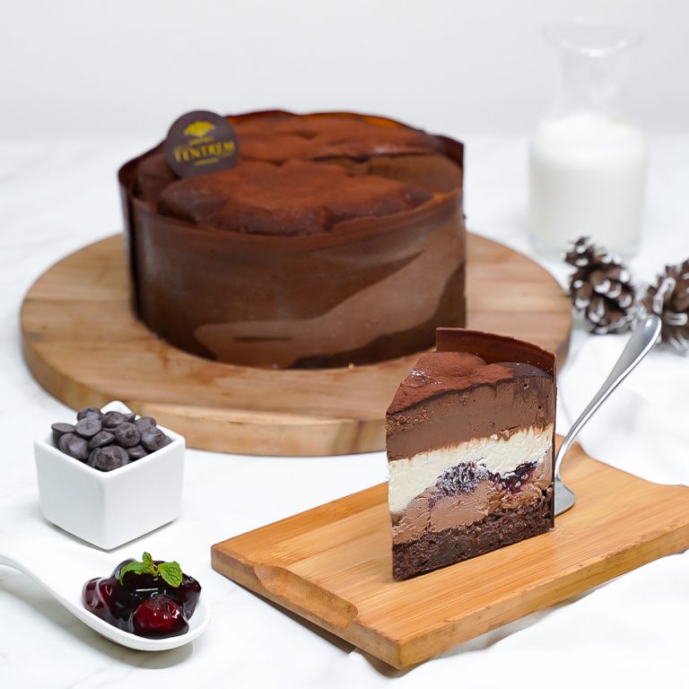 Black Forest Revolution Rp435.600   A revamp of the classic Black