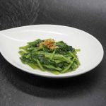 STIR FRY HORENSO WITH MINCED GARLIC